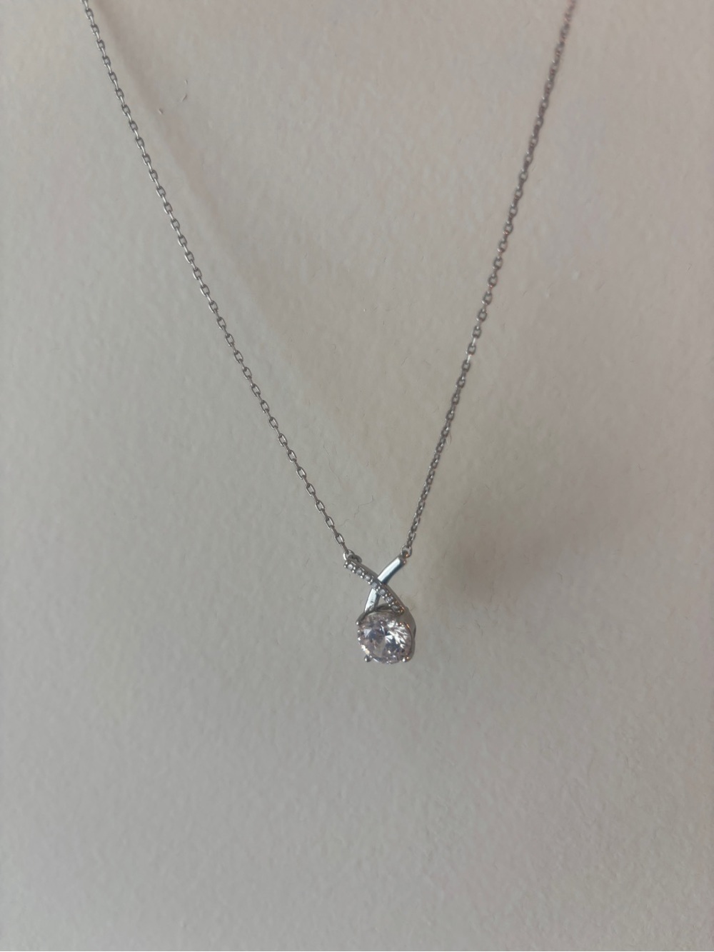 Classic Silver Teardrop Pendant Necklace with Clear Stone